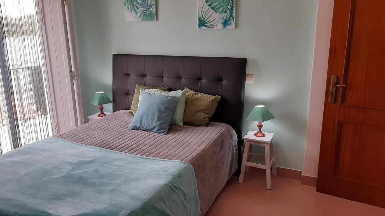 Oceanus Room With Private Kitchen, Bathroom And Terrace 300M From The Beach Сагреш Экстерьер фото