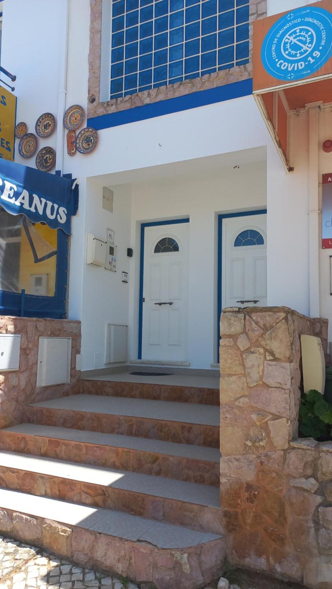 Oceanus Room With Private Kitchen, Bathroom And Terrace 300M From The Beach Сагреш Экстерьер фото
