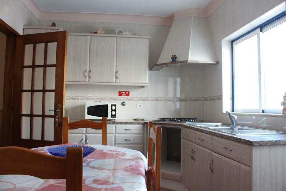 Oceanus Room With Private Kitchen, Bathroom And Terrace 300M From The Beach Сагреш Экстерьер фото