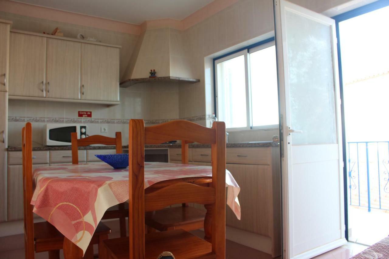 Oceanus Room With Private Kitchen, Bathroom And Terrace 300M From The Beach Сагреш Экстерьер фото