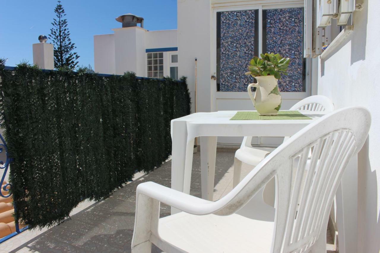 Oceanus Room With Private Kitchen, Bathroom And Terrace 300M From The Beach Сагреш Экстерьер фото